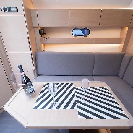 Guest house Al Campanile H Centro, By Clapa Group