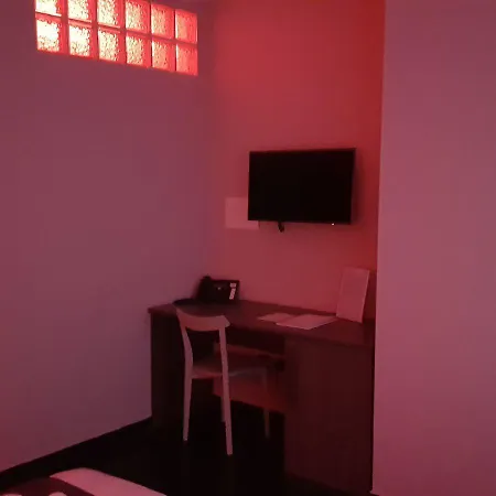 Al Campanile H Centro, By Clapa Group Dislocated Hospitality 2* Napoli