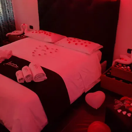 Al Campanile H Centro, By Clapa Group Dislocated Hospitality Affittacamere 2*