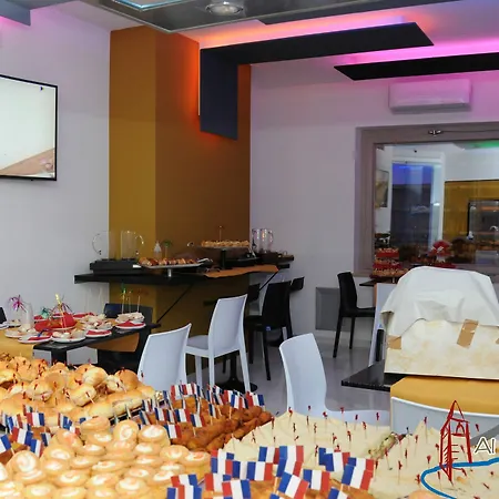 招待所 Al Campanile H Centro, By Clapa Group Dislocated Hospitality 那不勒斯