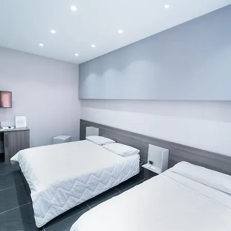 Al Campanile H Centro, By Clapa Group Dislocated Hospitality 2* 那不勒斯