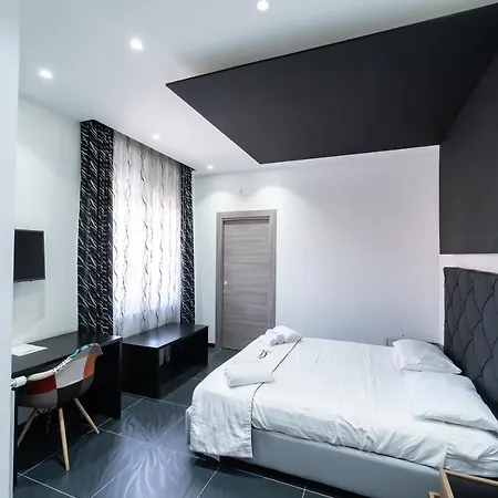 招待所 Al Campanile H Centro, By Clapa Group Dislocated Hospitality 那不勒斯