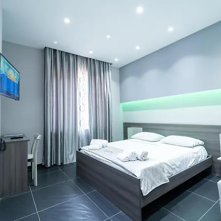 招待所 Al Campanile H Centro, By Clapa Group Dislocated Hospitality 那不勒斯